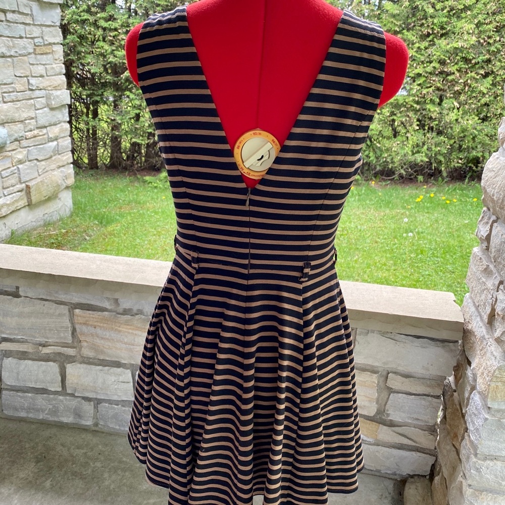 Little striped dress bought from Simons. - Picture 3 of 7